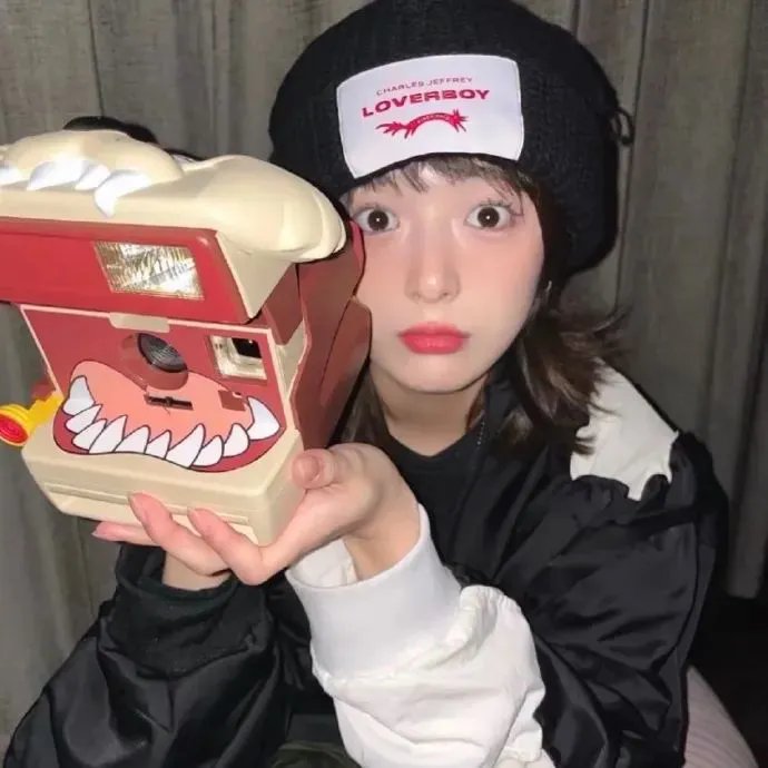 为黛茜小姐开车